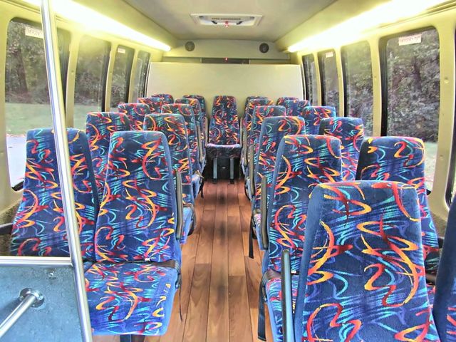 2015 Ford E-450 Krystal KK28 25 Passengers + Rear Luggage - 23094777 - 19