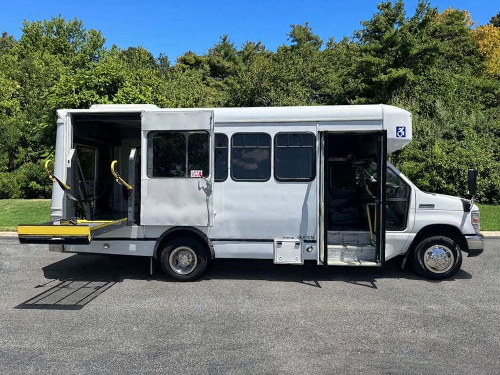 2015 Ford E-450 Non-CDL Wheelchair Shuttle Bus For Sale For Adults Church Seniors & Handicapped Transportation - 23034691 - 3