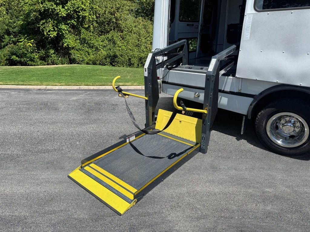 2015 Ford E-450 Non-CDL Wheelchair Shuttle Bus For Sale For Adults Church Seniors & Handicapped Transportation - 23034691 - 7