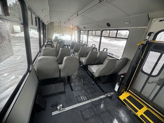 2015 Ford E-450 Wheelchair Accessible Shuttle Bus For Adults Seniors & ADA Handicapped Transportation - 22958807 - 28