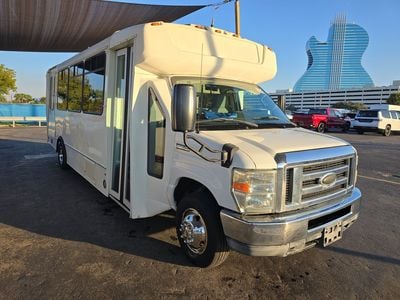 2015 Ford E-450 Wheelchair Accessible Shuttle Bus - 1FDFE4FS9FDA29098