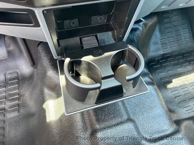 2015 Ford F250 CREW CAB UTILITY JUST 20k MILES! +SUPER CLEAN UNIT!! - 22864585 - 19