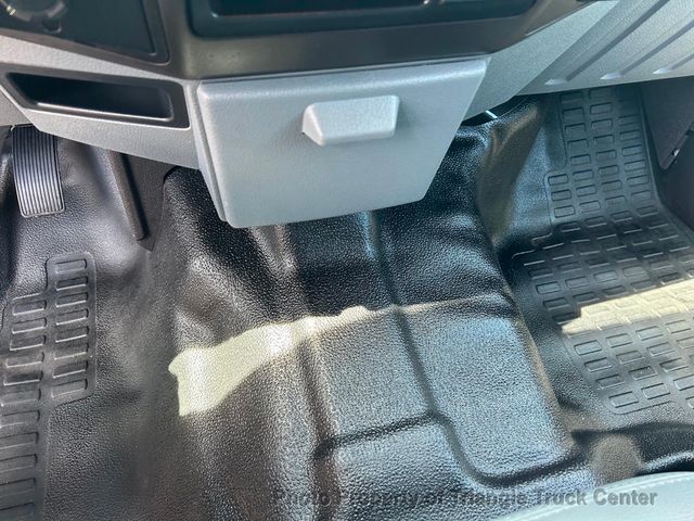 2015 Ford F250 CREW CAB UTILITY JUST 20k MILES! +SUPER CLEAN UNIT!! - 22864585 - 83