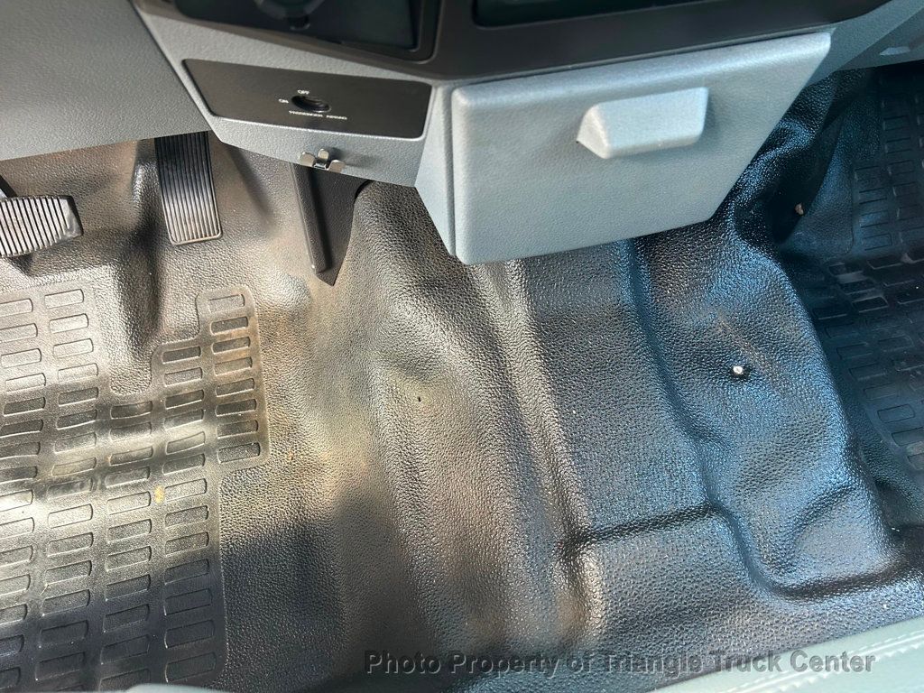 2015 Ford F250HD 4 DOOR SC UTILITY JUST 78k MILES! ++POWER EQUIP COVERED UTILITY BODY - 22866901 - 19