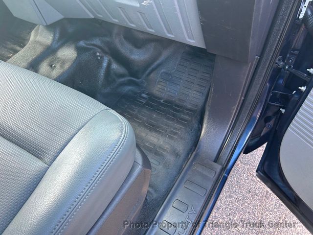 2015 Ford F250HD 4 DOOR SC UTILITY JUST 78k MILES! ++POWER EQUIP COVERED UTILITY BODY - 22866901 - 33