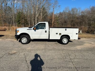2015 Ford F250HD 4X4 UTILITY JUST 27k MILES! - 1FDBF2B6XFEC66217