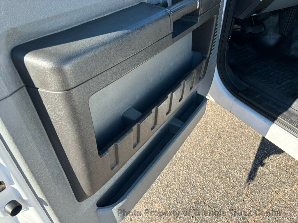 2015 Ford F250HD 4X4 UTILITY JUST 27k MILES! +E-LOCK AXLE! POWER EQUIPMENT! - 22928964 - 31