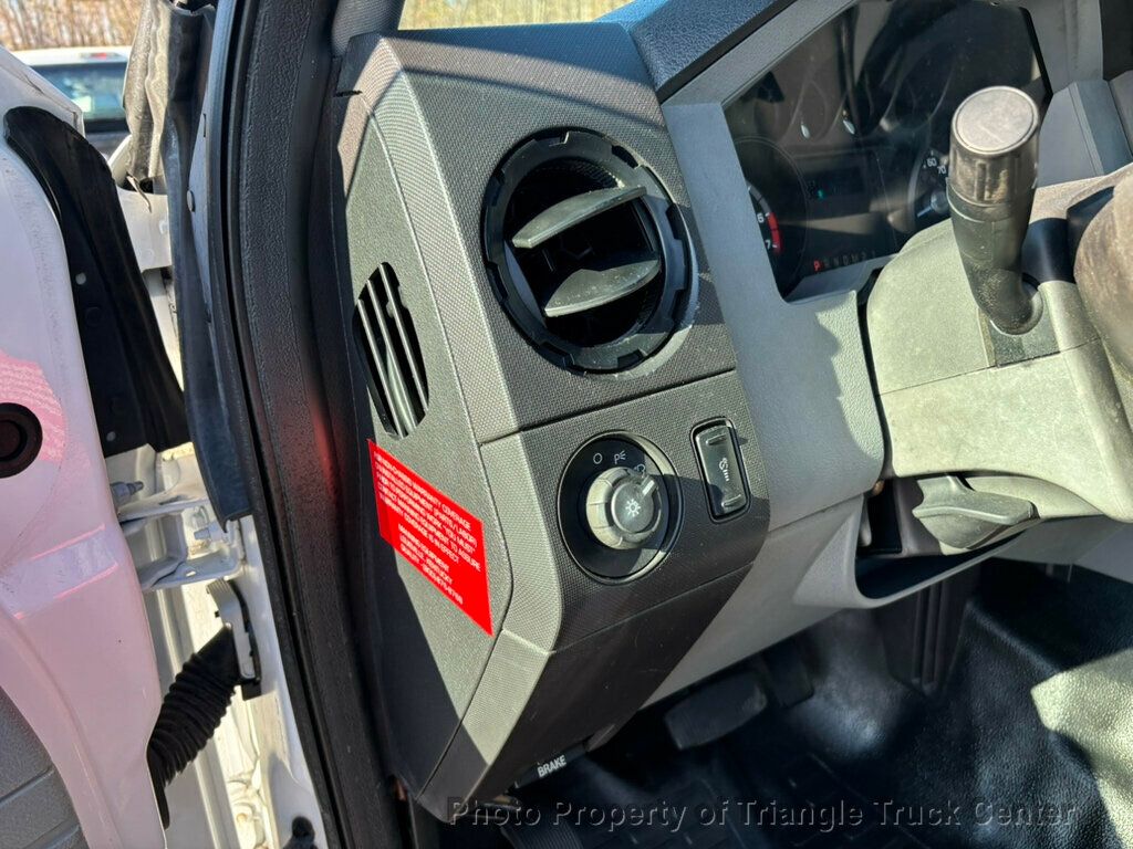 2015 Ford F250HD 4X4 UTILITY JUST 27k MILES! +E-LOCK AXLE! POWER EQUIPMENT! - 22928964 - 35