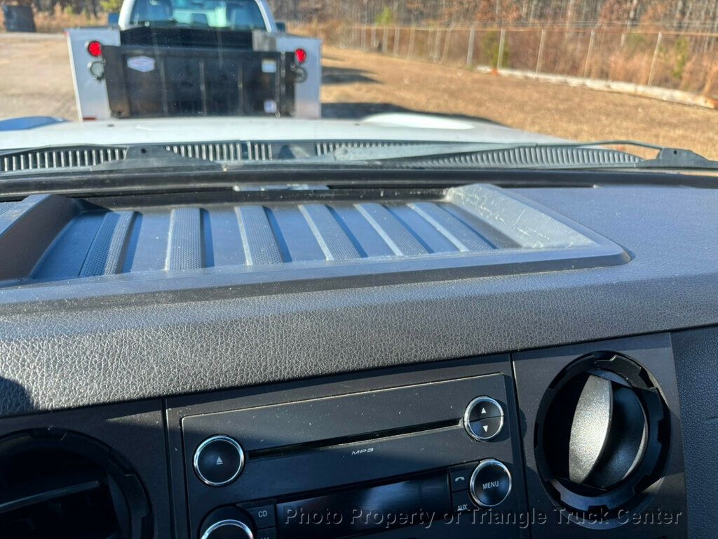 2015 Ford F250HD 4X4 UTILITY JUST 27k MILES! +E-LOCK AXLE! POWER EQUIPMENT! - 22928964 - 46