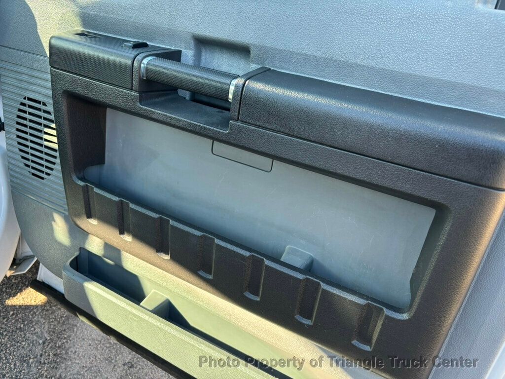 2015 Ford F250HD 4X4 UTILITY JUST 27k MILES! +E-LOCK AXLE! POWER EQUIPMENT! - 22928964 - 54