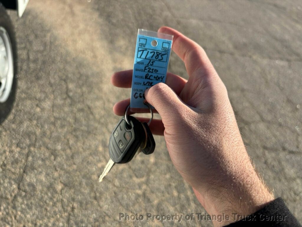 2015 Ford F250HD 4X4 UTILITY JUST 27k MILES! +E-LOCK AXLE! POWER EQUIPMENT! - 22928964 - 64