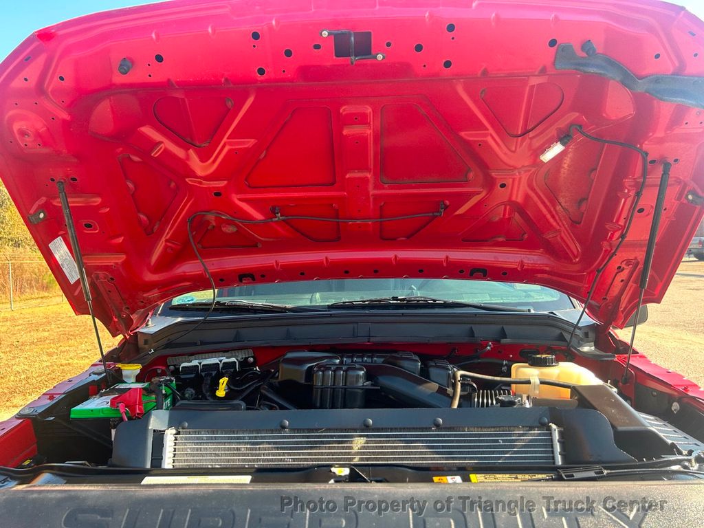 2015 Ford F250HD CREW 4X4 JUST 25k MI! UTILITY BODY +LIFT GATE! SUPER CLEAN UNIT! ONE OWNER! - 22149639 - 51