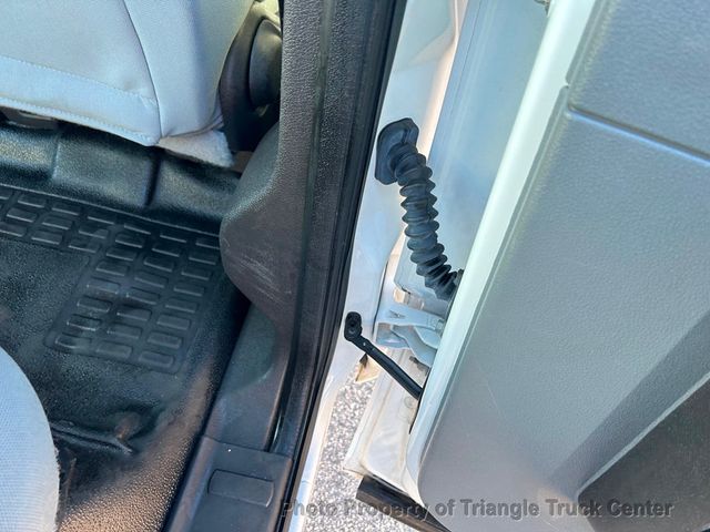 2015 Ford F250HD CREW CAB 4 DOOR JUST 15k MILES! FULL POWER! +SUPER CLEAN UNIT! HITCH RECEIVER! - 22779991 - 37