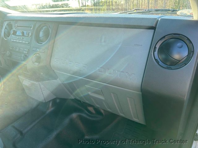 2015 Ford F250HD CREW CAB 4 DOOR JUST 15k MILES! FULL POWER! +SUPER CLEAN UNIT! HITCH RECEIVER! - 22779991 - 44