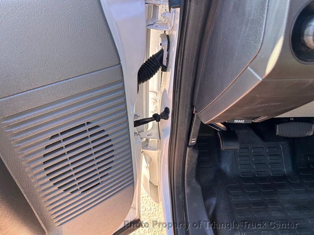 2015 Ford F250HD CREW CAB 4 DOOR JUST 15k MILES! FULL POWER! +SUPER CLEAN UNIT! HITCH RECEIVER! - 22779991 - 71