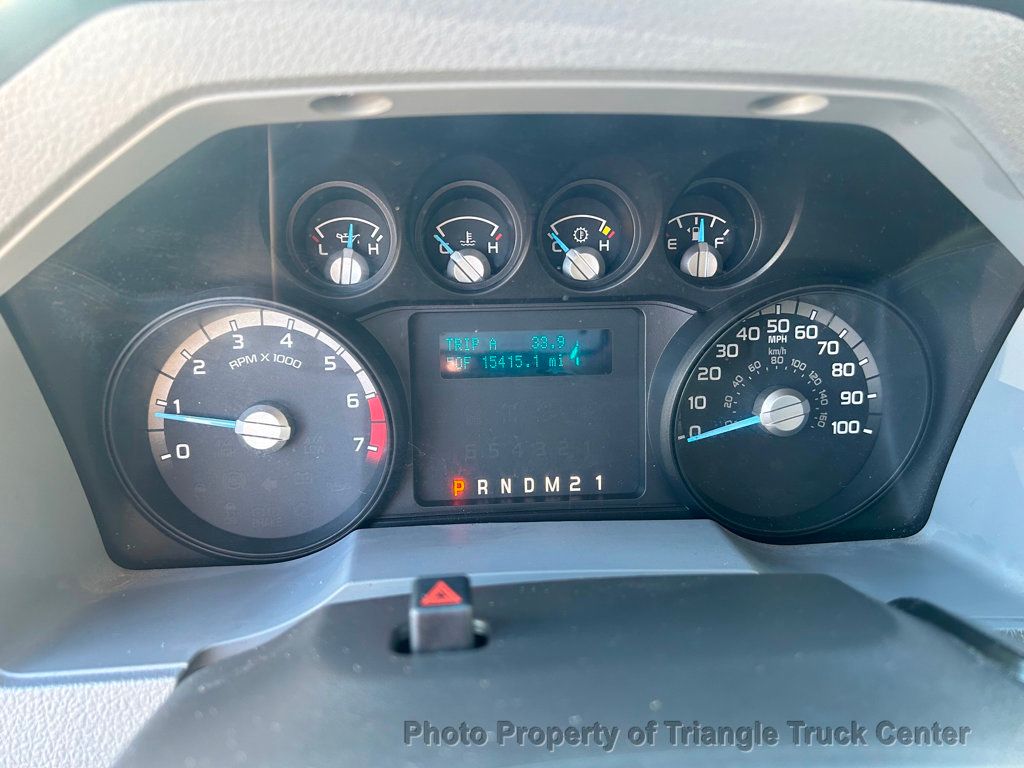 2015 Ford F250HD CREW CAB 4 DOOR JUST 15k MILES! FULL POWER! +SUPER CLEAN UNIT! HITCH RECEIVER! - 22779991 - 86