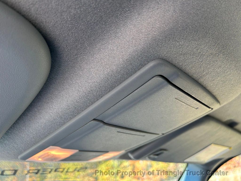 2015 Ford F250HD CREW CAB UTILITY JUST 21k MILES! + - 22916619 - 21