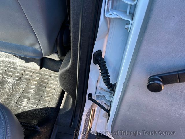 2015 Ford F250HD CREW CAB UTILITY JUST 21k MILES! + - 22916619 - 34