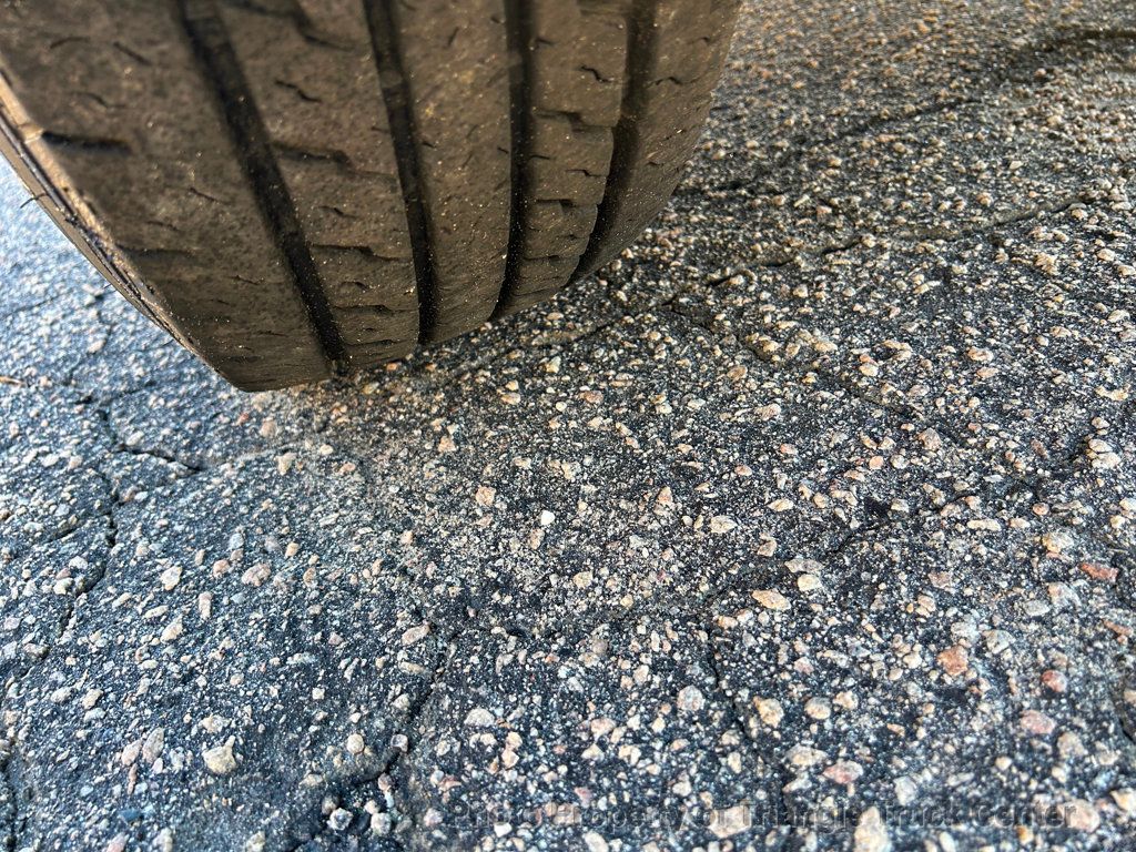 2015 Ford F250HD CREW CAB UTILITY JUST 21k MILES! + - 22916619 - 47