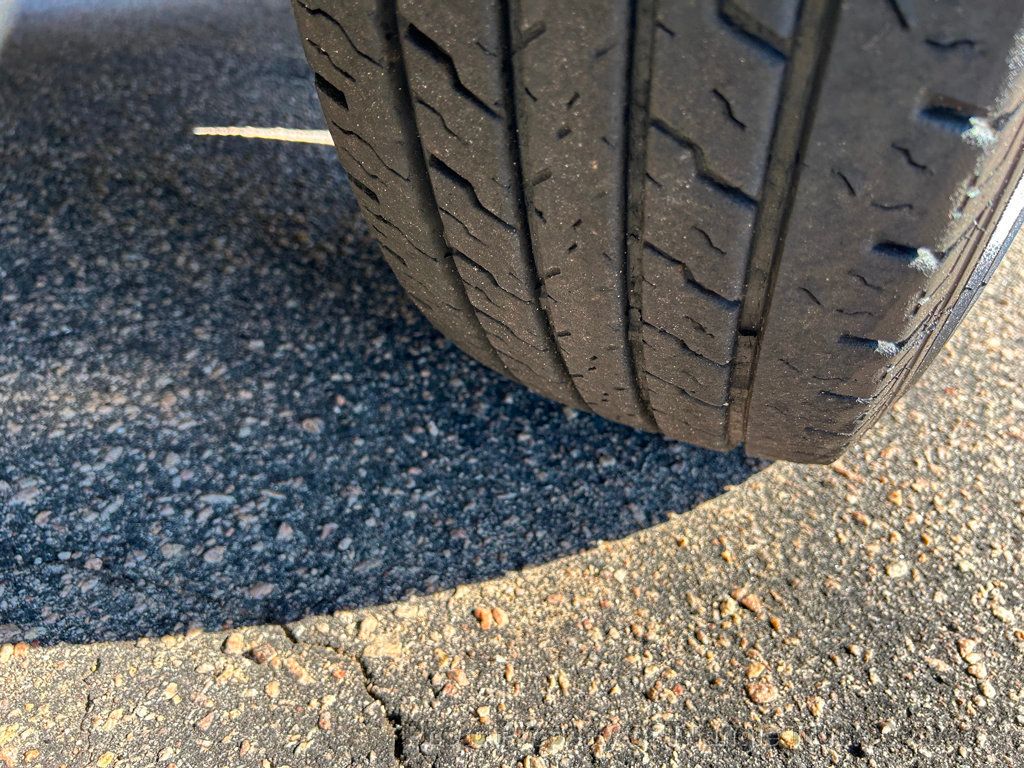 2015 Ford F250HD CREW CAB UTILITY JUST 21k MILES! + - 22916619 - 48