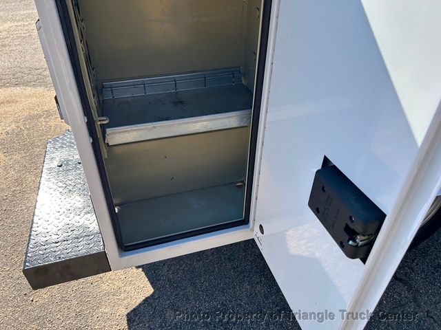 2015 Ford F250HD CREW CAB UTILITY JUST 21k MILES! + - 22916619 - 53