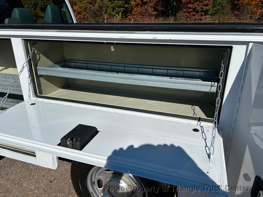 2015 Ford F250HD CREW CAB UTILITY JUST 21k MILES! + - 22916619 - 59