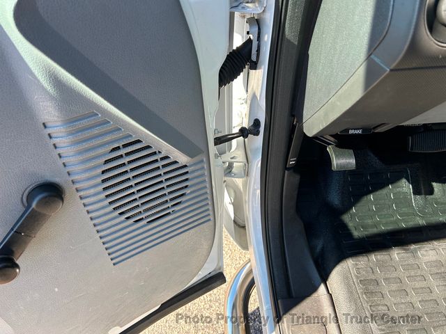 2015 Ford F250HD CREW CAB UTILITY JUST 21k MILES! + - 22916619 - 76