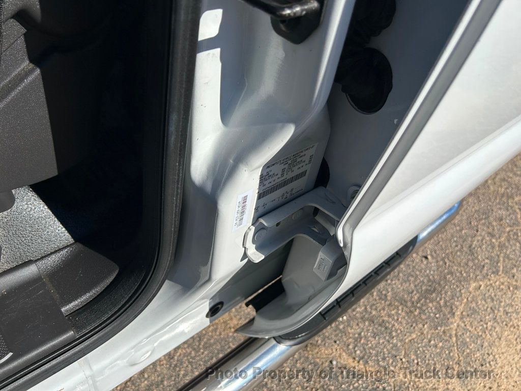 2015 Ford F250HD CREW CAB UTILITY JUST 21k MILES! + - 22916619 - 79