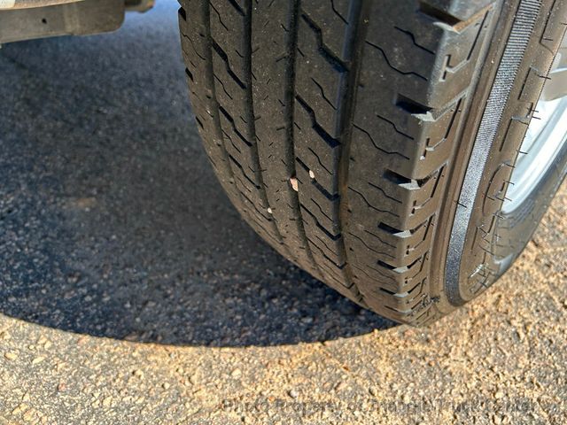 2015 Ford F250HD CREW CAB UTILITY JUST 21k MILES! +SUPER CLEAN UNIT! WOW LOOK INSIDE BOXES! - 22916619 - 51