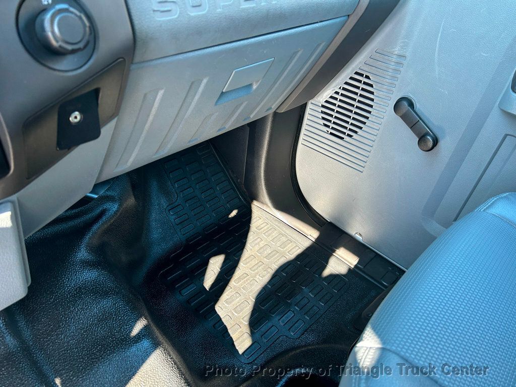 2015 Ford F250HD CREW CAB UTILITY JUST 21k MILES! +SUPER CLEAN UNIT! WOW LOOK INSIDE BOXES! - 22916619 - 82