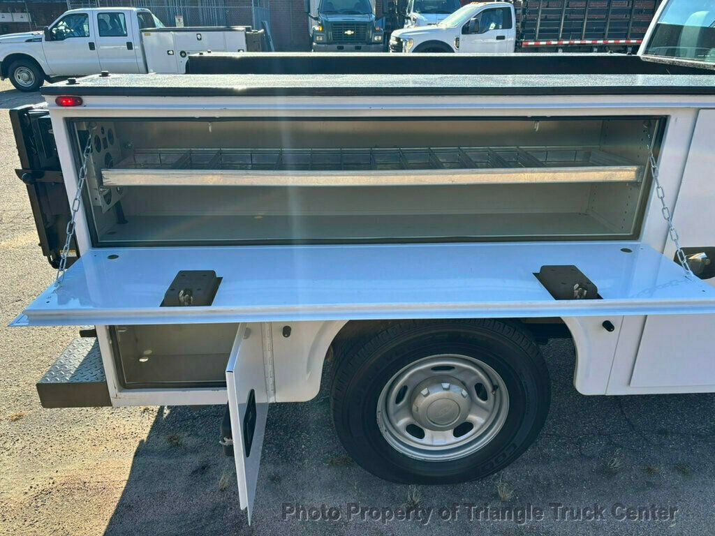 2015 Ford F250HD CREW UTILITY 32k MILES! LIFT GATE! +LOOK INSIDE BOXES! WOW! FINANCE OR LEASE - 22925992 - 17