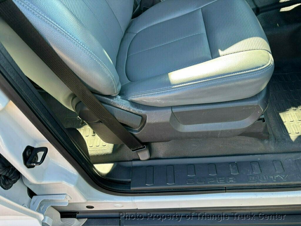 2015 Ford F250HD CREW UTILITY 32k MILES! LIFT GATE! +LOOK INSIDE BOXES! WOW! FINANCE OR LEASE - 22925992 - 29