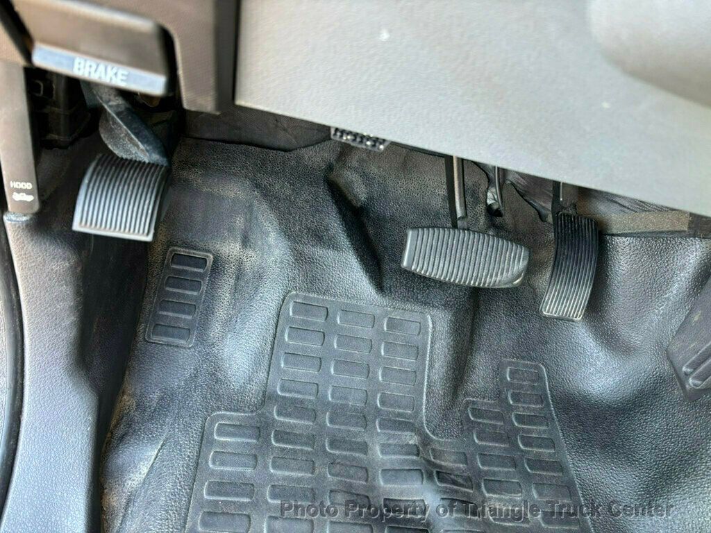 2015 Ford F250HD CREW UTILITY 32k MILES! LIFT GATE! +LOOK INSIDE BOXES! WOW! FINANCE OR LEASE - 22925992 - 59