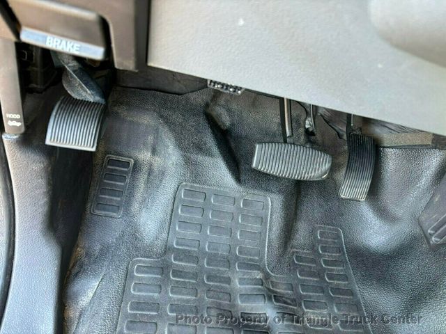 2015 Ford F250HD CREW UTILITY 32k MILES! LIFT GATE! +LOOK INSIDE BOXES! WOW! FINANCE OR LEASE - 22925992 - 59