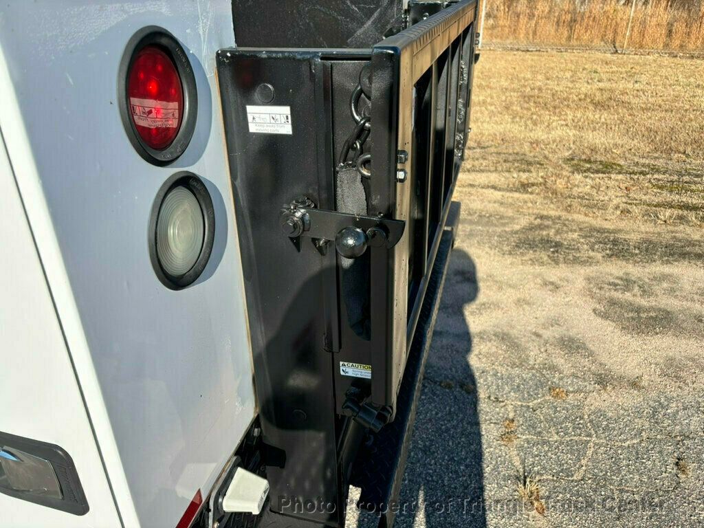 2015 Ford F250HD CREW UTILITY 32k MILES! LIFT GATE! +LOOK INSIDE BOXES! WOW! FINANCE OR LEASE - 22925992 - 67