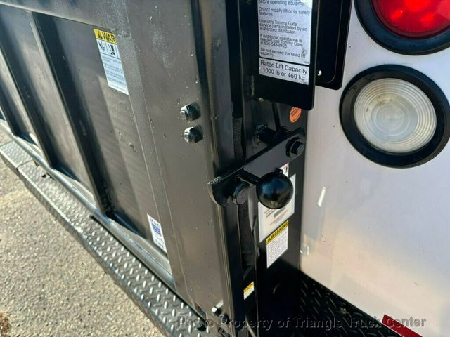 2015 Ford F250HD CREW UTILITY 32k MILES! LIFT GATE! +LOOK INSIDE BOXES! WOW! FINANCE OR LEASE - 22925992 - 71