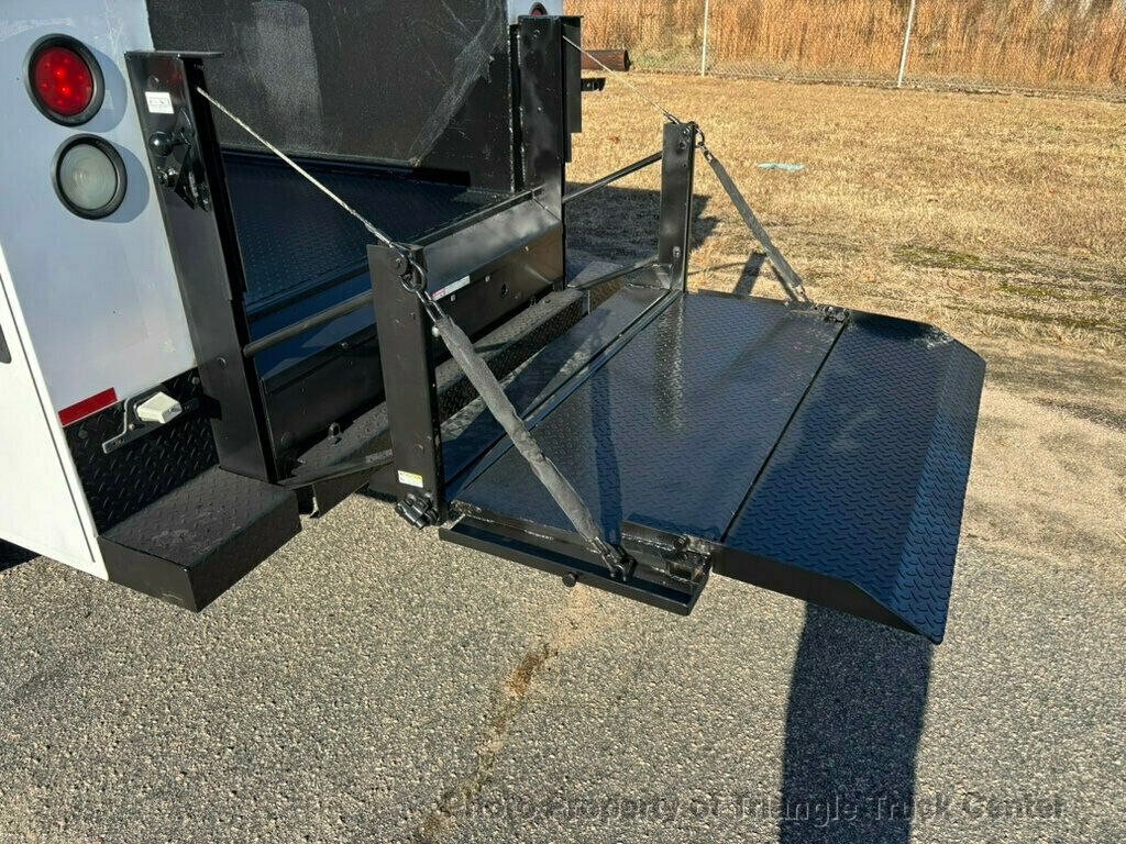 2015 Ford F250HD CREW UTILITY 32k MILES! LIFT GATE! +LOOK INSIDE BOXES! WOW! FINANCE OR LEASE - 22925992 - 89