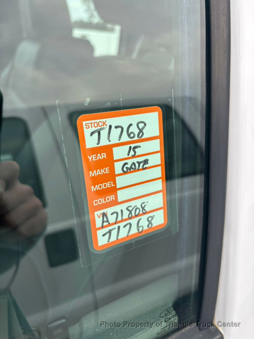 2015 Ford F250HD CREW UTILITY 32k MILES! LIFT GATE! +LOOK INSIDE BOXES! WOW! FINANCE OR LEASE - 22925992 - 97