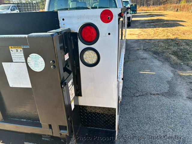 2015 Ford F250HD CREW UTILITY LIFT GATE JUST 53k MILES +FINANCE OR LEASE! - 22925994 - 18