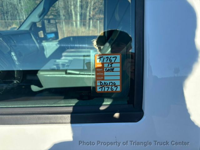 2015 Ford F250HD CREW UTILITY LIFT GATE JUST 53k MILES +FINANCE OR LEASE! - 22925994 - 37