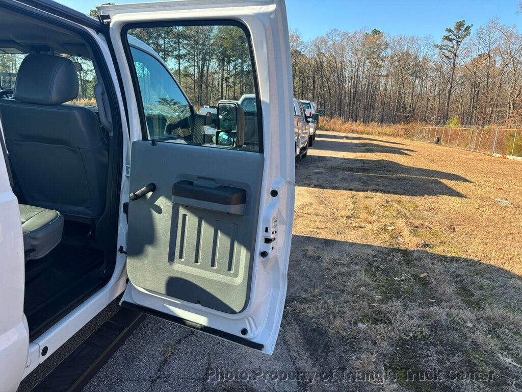 2015 Ford F250HD CREW UTILITY LIFT GATE JUST 53k MILES +FINANCE OR LEASE! - 22925994 - 43