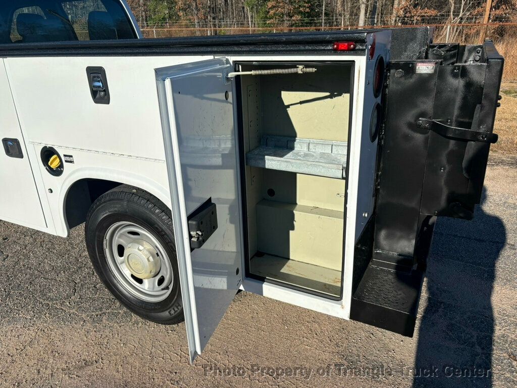 2015 Ford F250HD CREW UTILITY LIFT GATE JUST 53k MILES +FINANCE OR LEASE! - 22925994 - 8