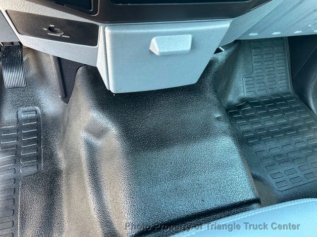 2015 Ford F250HD JUST 14k MILES! SERVICE UTILITY! +SUPER NICE UNIT! - 22872899 - 68