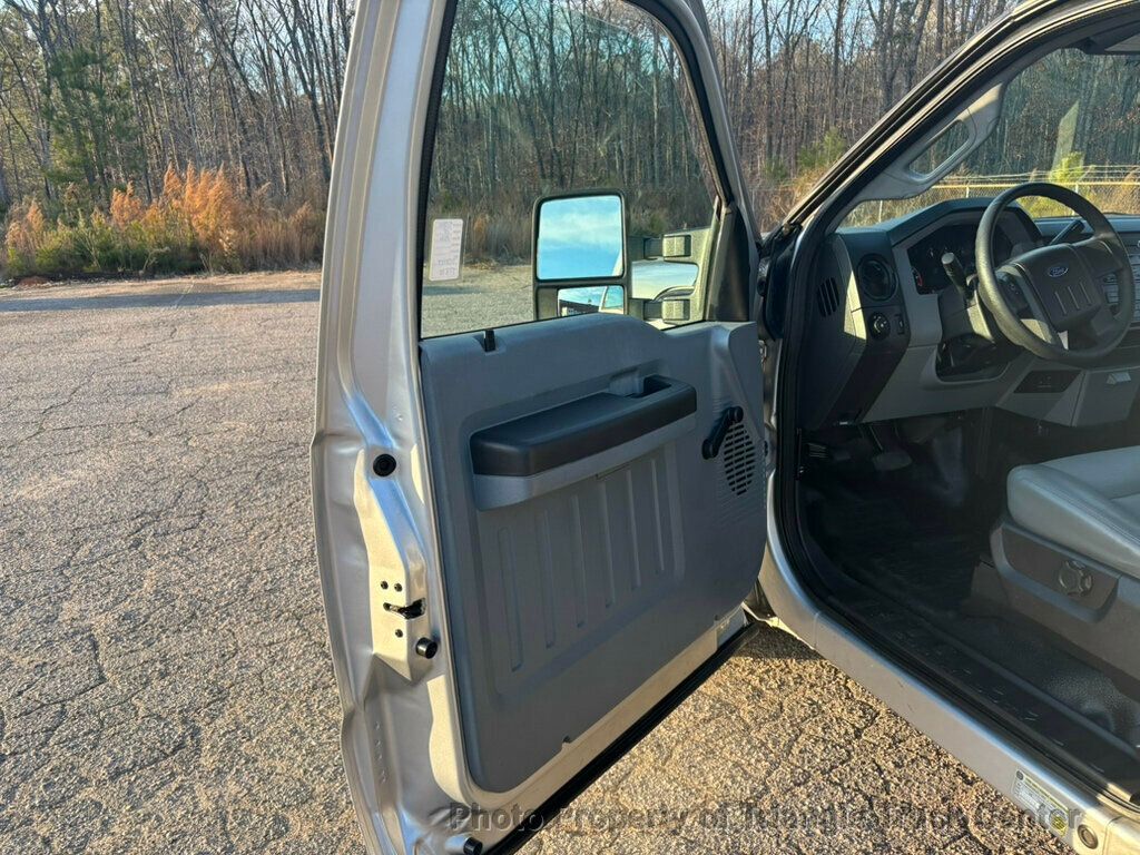 2015 Ford F250HD STAKE LIFT GATE JUST 71k MILES! +SUPER NICE UNIT! HARD TO FIND WITH GATE & HITCH - 22961302 - 22