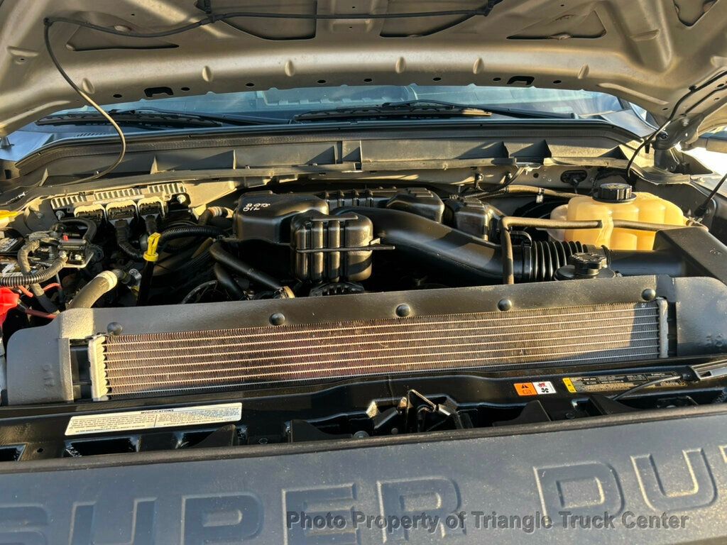 2015 Ford F250HD STAKE LIFT GATE JUST 71k MILES! +SUPER NICE UNIT! HARD TO FIND WITH GATE & HITCH - 22961302 - 32