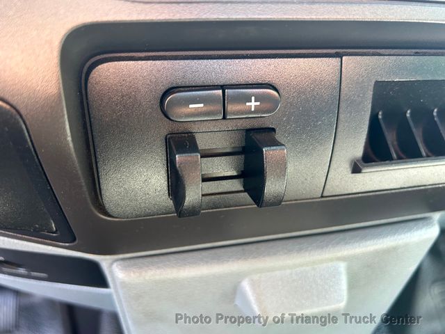 2015 Ford F250HD UTILITY JUST 17k MILES! ++E-LOCK AXLE! FACTORY HITCH & BRAKE CONTROLLER - 22854348 - 18