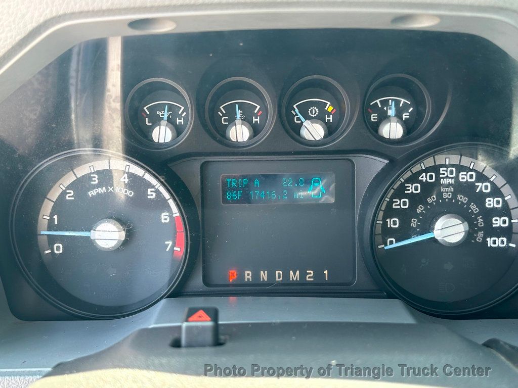 2015 Ford F250HD UTILITY JUST 17k MILES! ++E-LOCK AXLE! FACTORY HITCH & BRAKE CONTROLLER - 22854348 - 26