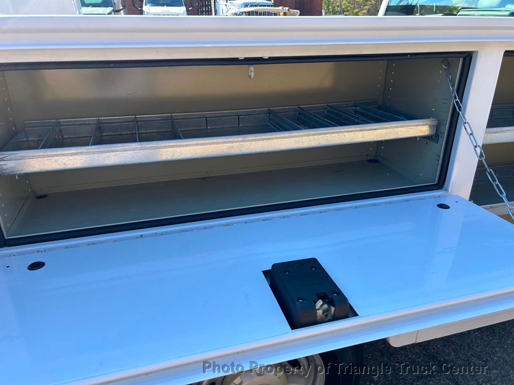 2015 Ford F250HD UTILITY JUST 35k MILES! HITCH! ++POWER EQUIPMENT! SUPER CLEAN UNIT! FINANCE OR LEASE! - 22879123 - 46