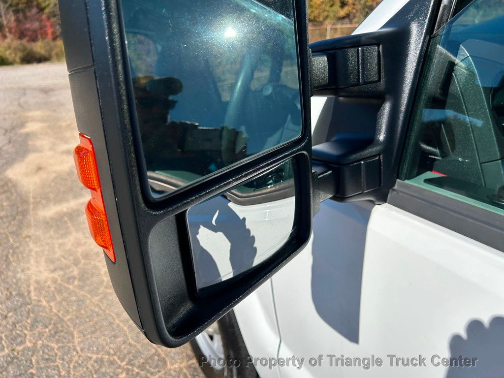 2015 Ford F250HD UTILITY JUST 35k MILES! HITCH! ++POWER EQUIPMENT! SUPER CLEAN UNIT! FINANCE OR LEASE! - 22879123 - 56