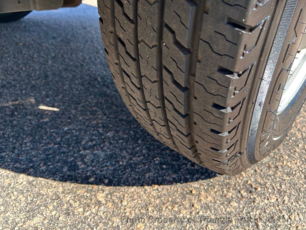 2015 Ford F250HD UTILITY JUST 35k MILES! HITCH! ++POWER EQUIPMENT! SUPER CLEAN UNIT! FINANCE OR LEASE! - 22879123 - 88